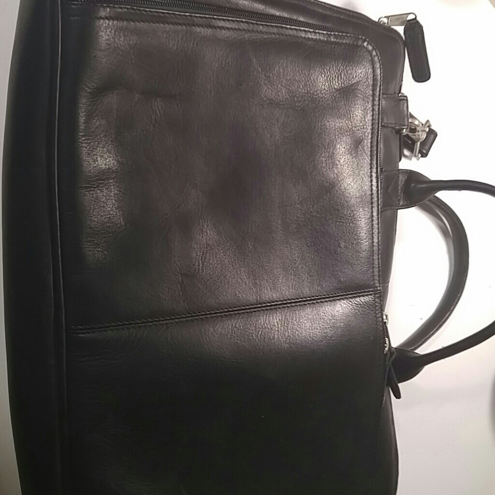 lAtico Messenger Bag. Laptop case leather